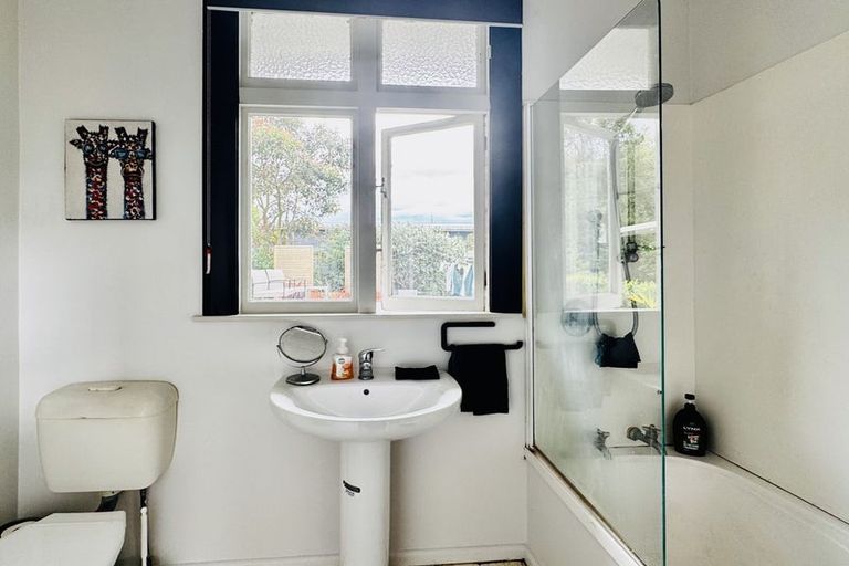 Photo of property in 14 Wansbeck Street, South Hill, Oamaru, 9400