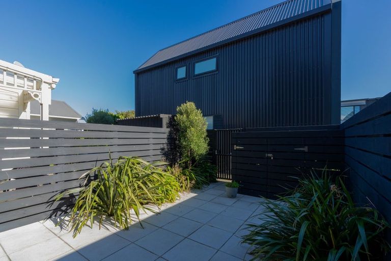 Photo of property in 11a Cuba Street, Petone, Lower Hutt, 5012