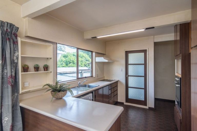 Photo of property in 22 Sunshine Avenue, Paraparaumu, 5032