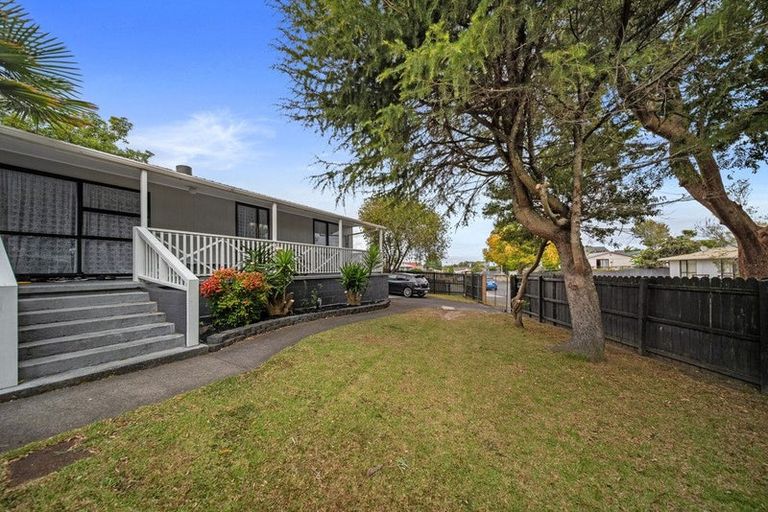 Photo of property in 1/19 Nearco Street, Randwick Park, Auckland, 2105