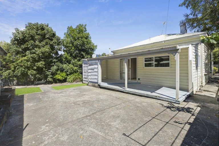 Photo of property in 2 Rentone Street, Stepneyville, Nelson, 7010