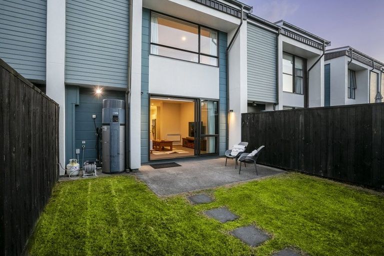 Photo of property in 12 Rangihina Road, Hobsonville, Auckland, 0616