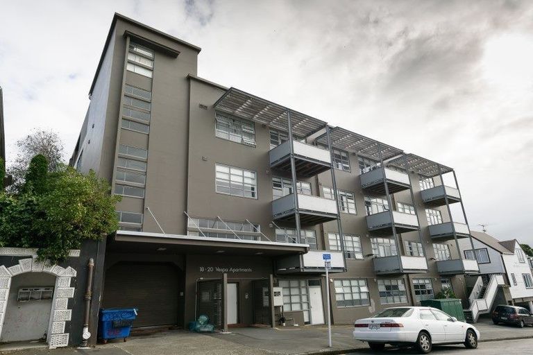 Photo of property in Vespa Apartments, 403/20 Hanson Street, Mount Cook, Wellington, 6021