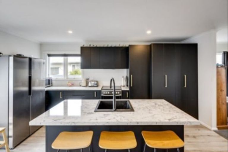 Photo of property in 60 Alexander Avenue, Onekawa, Napier, 4110