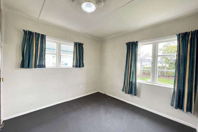 Photo of property in 20 Epsom Road, Sockburn, Christchurch, 8042