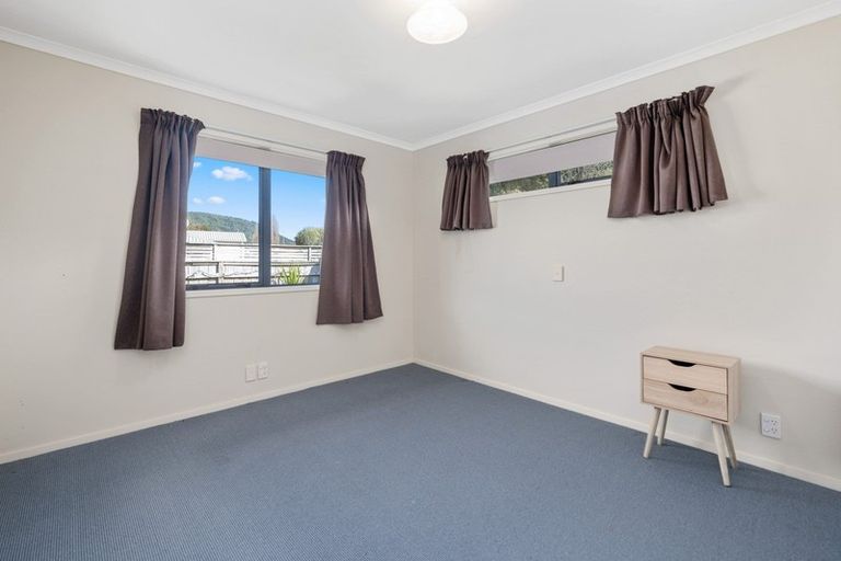 Photo of property in 14 Lakemere Way, Kinloch, Taupo, 3377