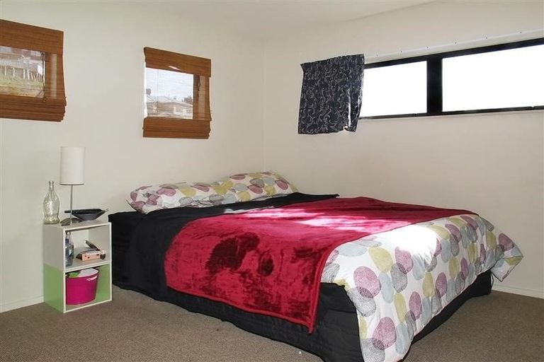 Photo of property in 52 Hawtrey Terrace, Churton Park, Wellington, 6037