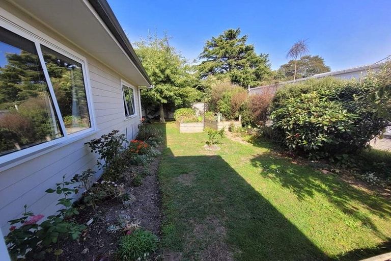 Photo of property in 2 Sam Meads Way, Greytown, 5712