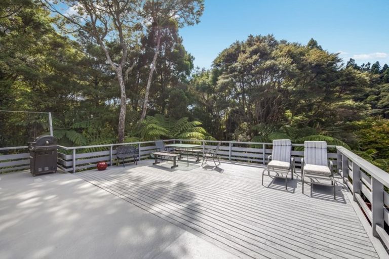 Photo of property in 127 Konini Road, Titirangi, Auckland, 0604