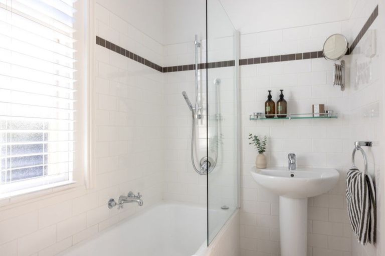 Photo of property in 77 Derby Street, St Albans, Christchurch, 8014