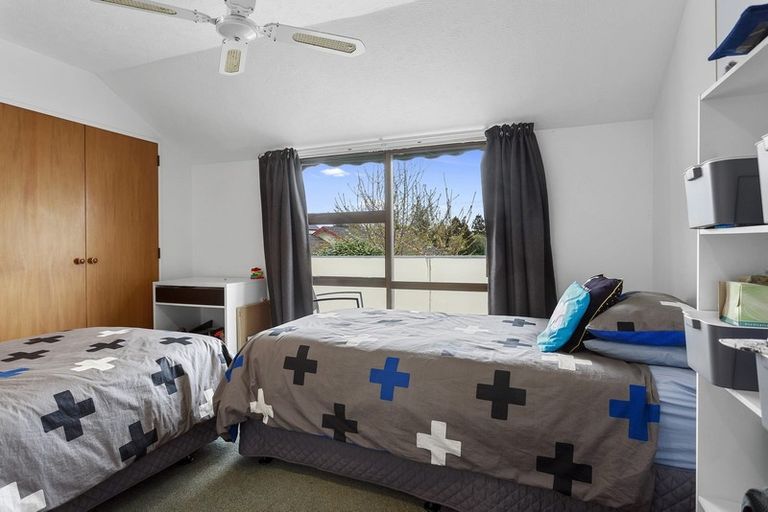 Photo of property in 29 Glenburn Place, Avonhead, Christchurch, 8042