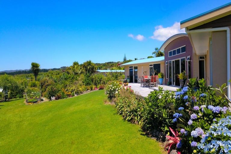 Photo of property in 6 Cullen Road, Waipu, 0582