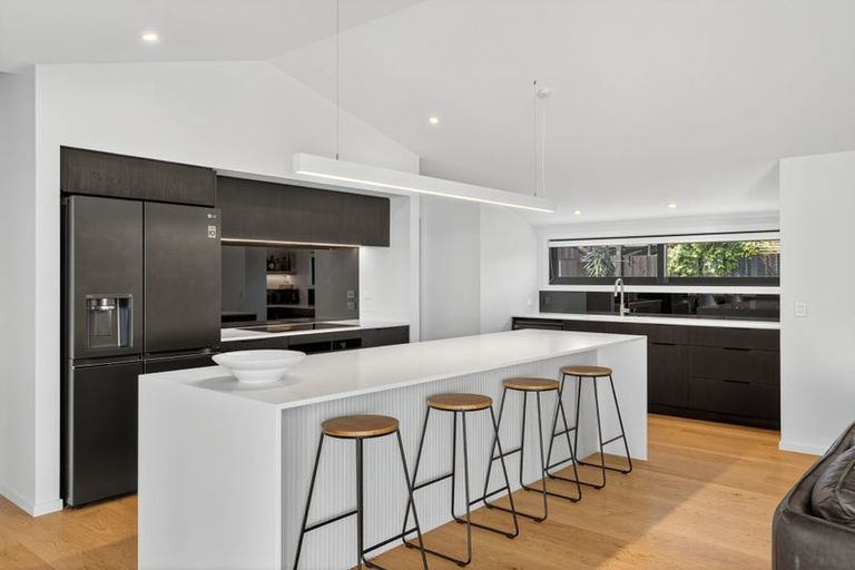 Photo of property in 11a Weston Road, St Albans, Christchurch, 8052