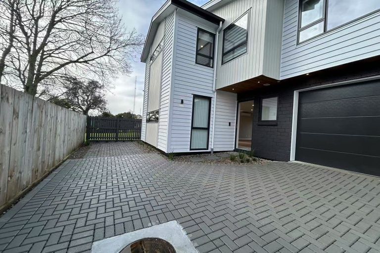 Photo of property in 7c Daytona Road, Henderson, Auckland, 0610