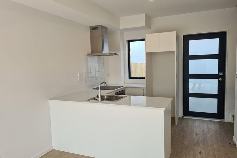 Photo of property in 3/122 Pooks Road, Ranui, Auckland, 0612