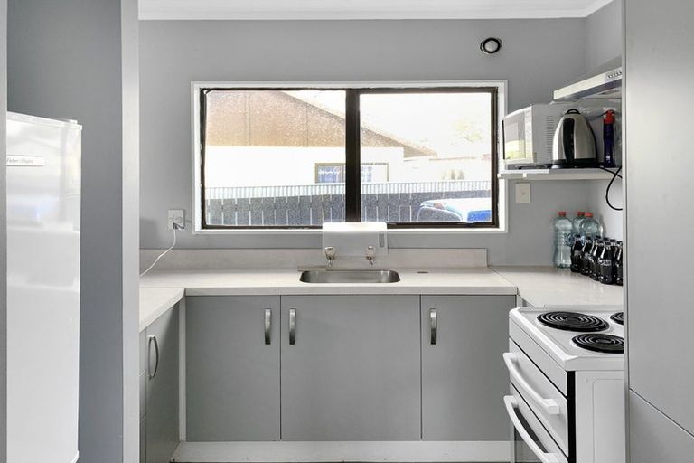 Photo of property in 54 Benmore Avenue, Cloverlea, Palmerston North, 4412