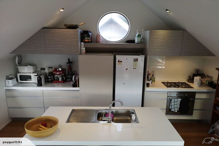 Photo of property in 63u2 Darlington Road, Miramar, Wellington, 6022