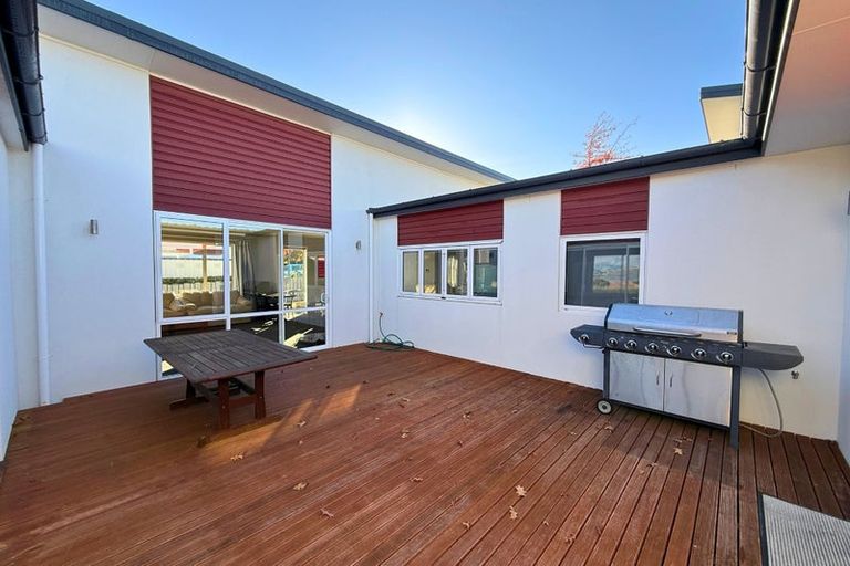 Photo of property in 71 Rata Street, Wanaka, 9305