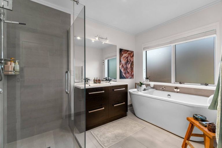 Photo of property in 2 Bluebell Place, Te Kauwhata, 3710