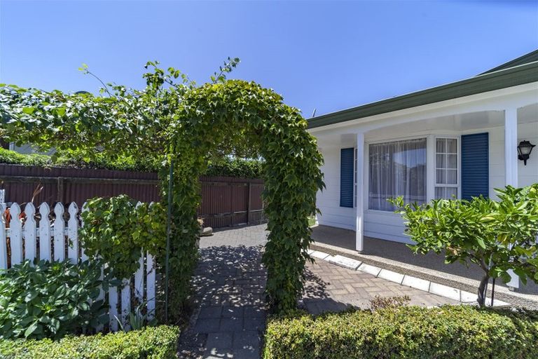 Photo of property in 30a Elliott Street, Taradale, Napier, 4112