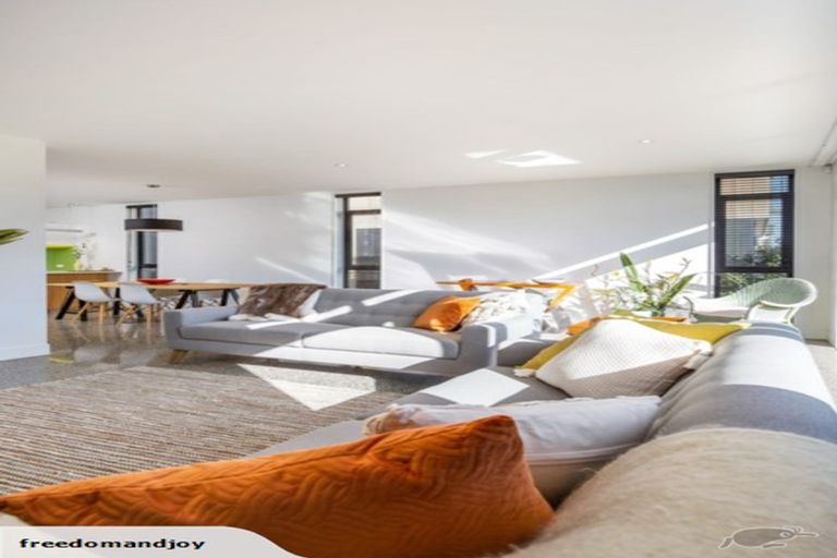 Photo of property in 20 Hastings Street, Hobsonville, Auckland, 0616