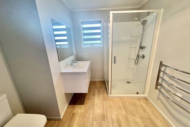 Photo of property in 5 Bluewater Place, Wattle Downs, Auckland, 2103