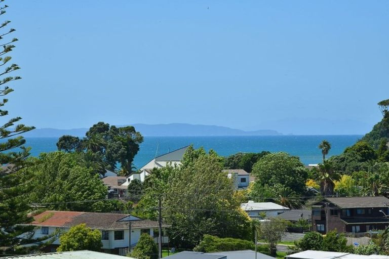 Photo of property in 23b Holiday Road, Stanmore Bay, Whangaparaoa, 0932