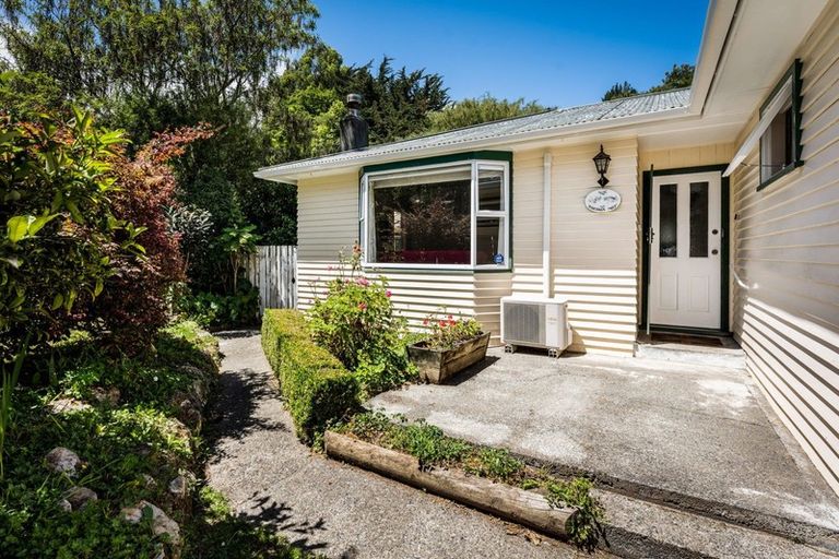 Photo of property in 98 Hair Street, Wainuiomata, Lower Hutt, 5014