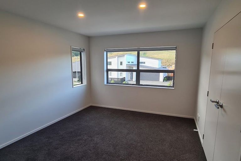 Photo of property in 87 Melksham Drive, Churton Park, Wellington, 6037