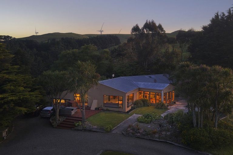 Photo of property in 696 Pahiatua Aokautere Road, Aokautere, Palmerston North, 4471