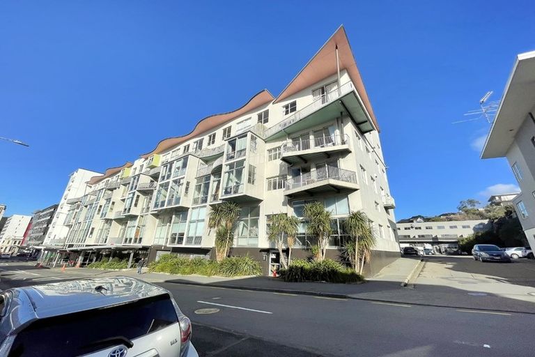 Photo of property in Qba Apartments, 1u/51 Webb Street, Mount Cook, Wellington, 6011
