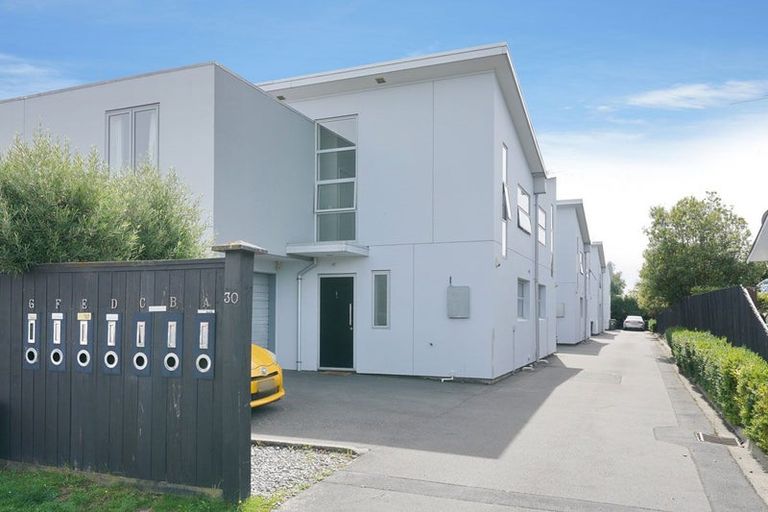Photo of property in 30f Lyndon Street, Riccarton, Christchurch, 8041