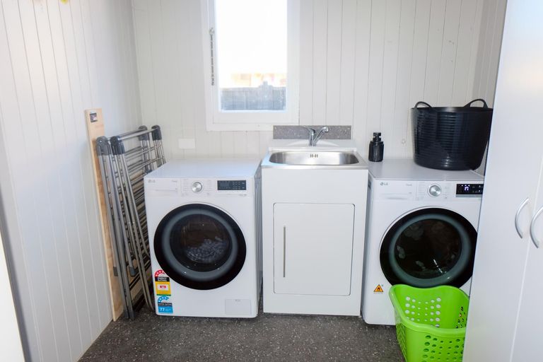 Photo of property in 11 Stuart Street, Holmes Hill, Oamaru, 9401