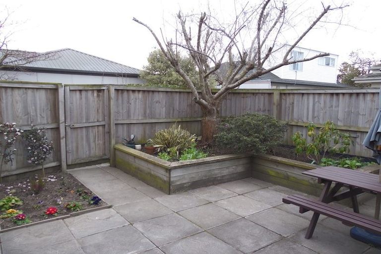 Photo of property in 17 Jocelyn Street, Casebrook, Christchurch, 8051