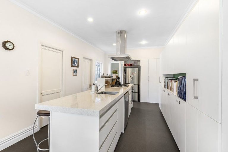 Photo of property in 100 Constable Street, Newtown, Wellington, 6021