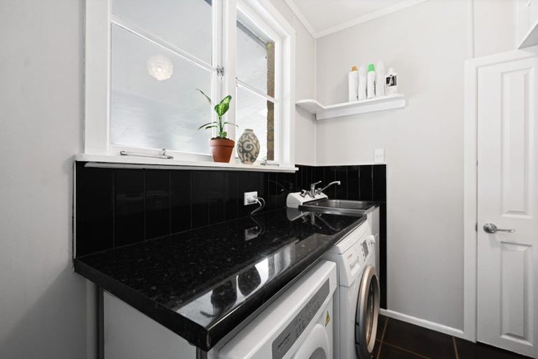 Photo of property in 5 Nixon Street, Hamilton East, Hamilton, 3216