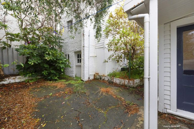 Photo of property in 95 Roxburgh Street, Mount Victoria, Wellington, 6011