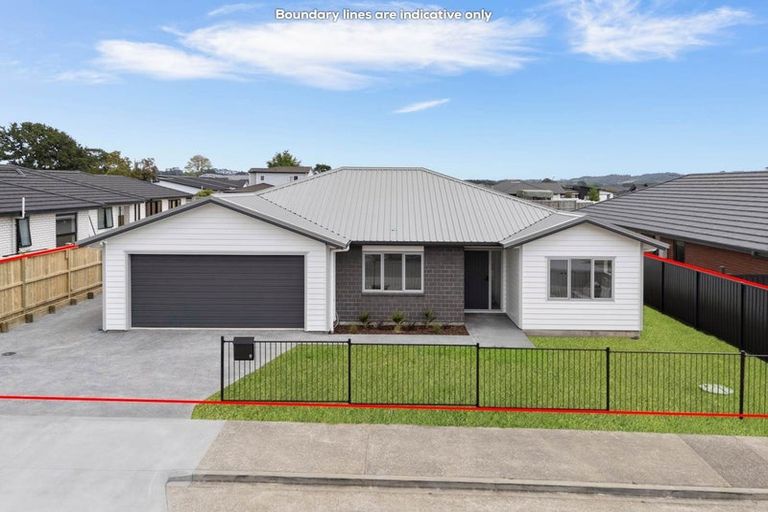 Photo of property in 9 Paihere Street, Huapai, 0810