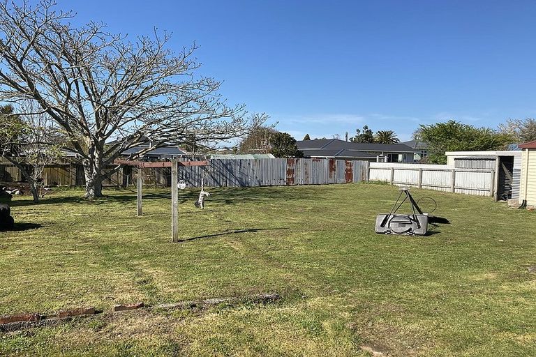 Photo of property in 17 Rosalind Street, Stratford, 4332