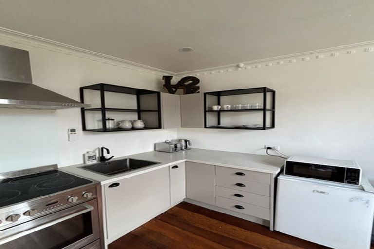 Photo of property in 64 Wallace Street, Mount Cook, Wellington, 6021