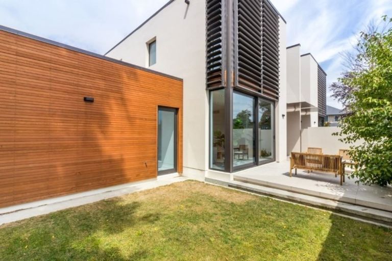 Photo of property in 140b Glandovey Road, Strowan, Christchurch, 8052