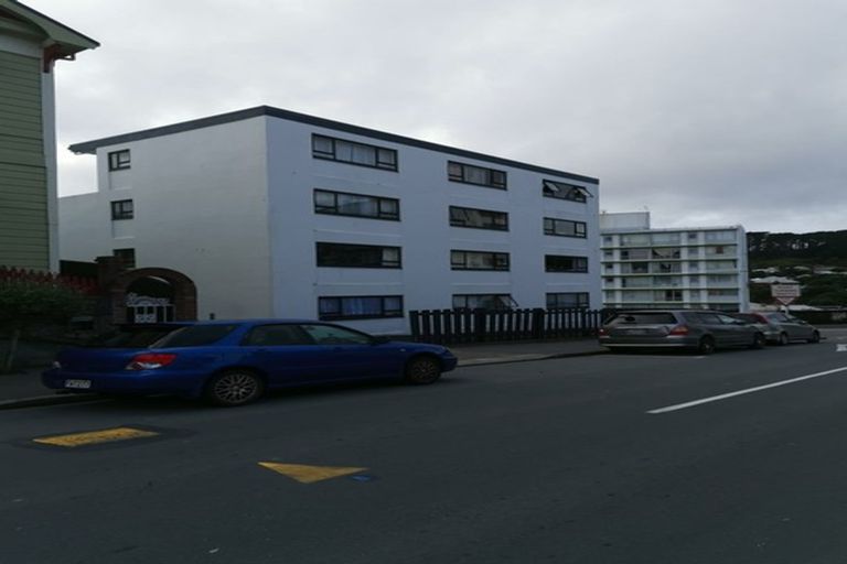 Photo of property in 52u8 Russell Terrace, Berhampore, Wellington, 6023