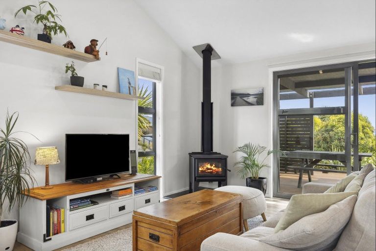 Photo of property in 20 Pohutukawa Place, Pohara, Takaka, 7183