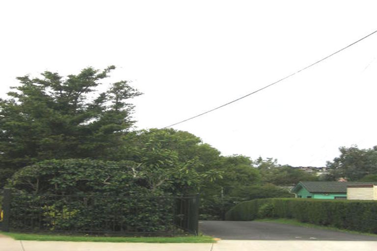 Photo of property in 233a Birkdale Road, Birkdale, Auckland, 0626
