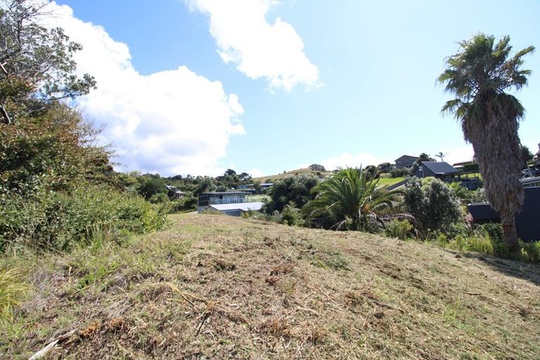 Photo of property in 19 Cuvier Crescent, Kuaotunu West, Whitianga, 3592