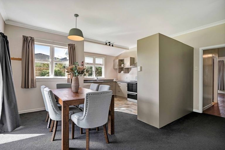 Photo of property in 33 Baring Terrace, Strandon, New Plymouth, 4312
