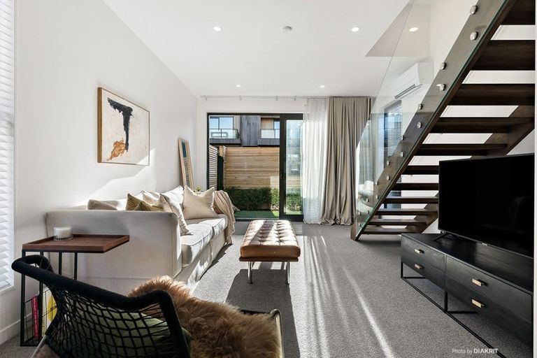 Photo of property in 20u6 Trent Street, Island Bay, Wellington, 6023