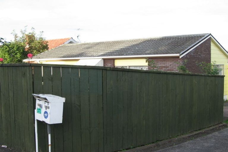 Photo of property in 159 Te Atatu Road, Te Atatu South, Auckland, 0610