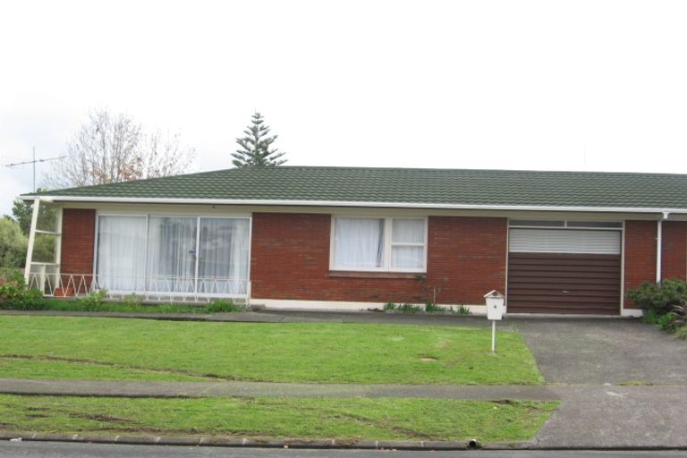 Photo of property in 2/4 Marriott Road, Pakuranga, Auckland, 2010