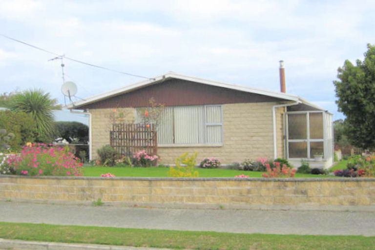 Photo of property in 26 Burn Street, Holmes Hill, Oamaru, 9401